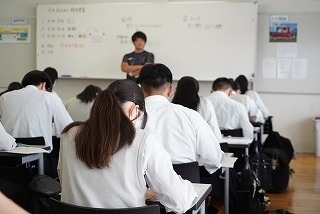 image2.jpg